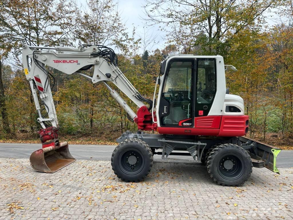 Takeuchi TB 295 W Ekskavatori uz riteņiem
