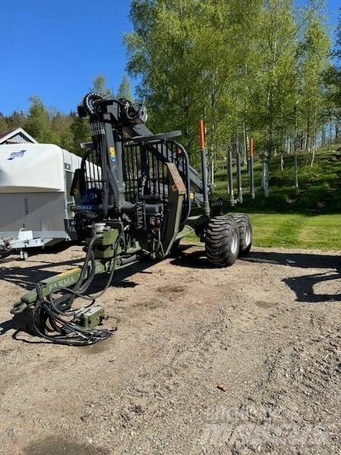 Farma T12 G2 Meža piekabes
