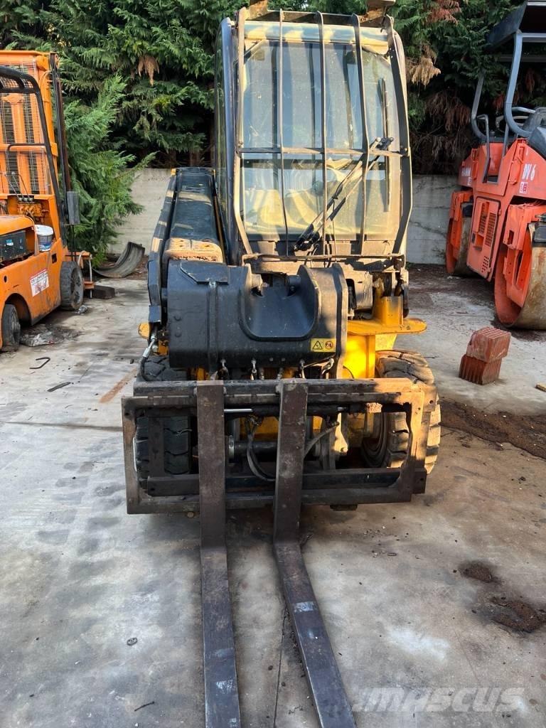 JCB TLT 35 D Teleskopiskie manipulatori