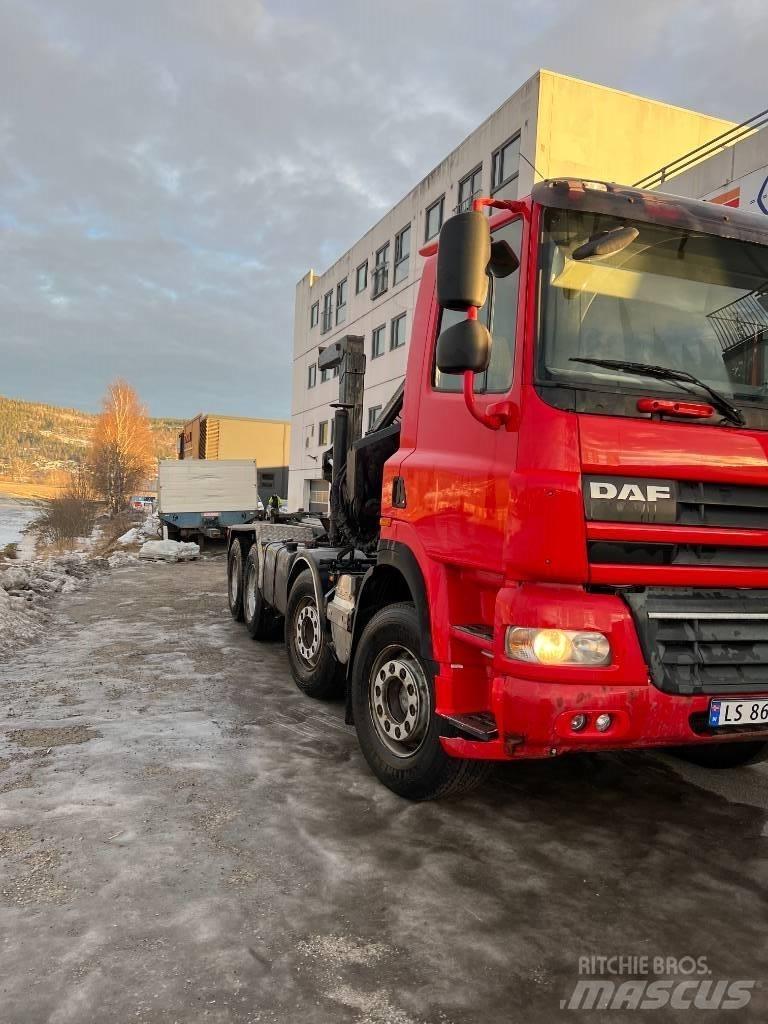 DAF cf85 Treileri ar āķi