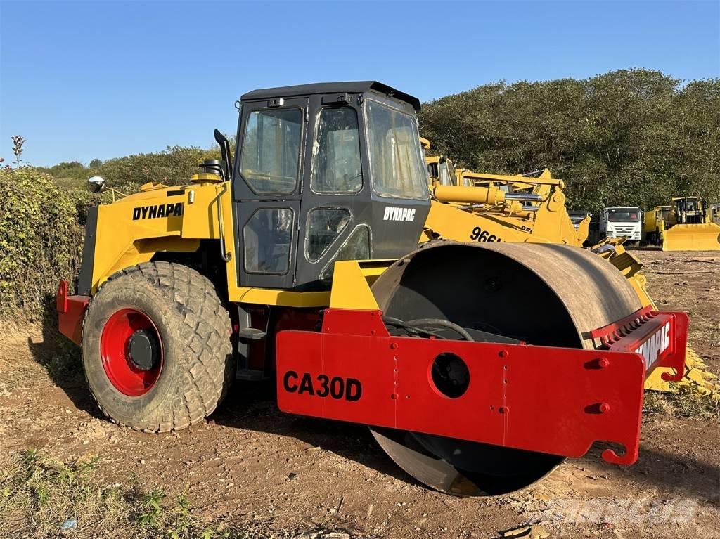 Dynapac CA 30 D Vienvalča grunts veltņi