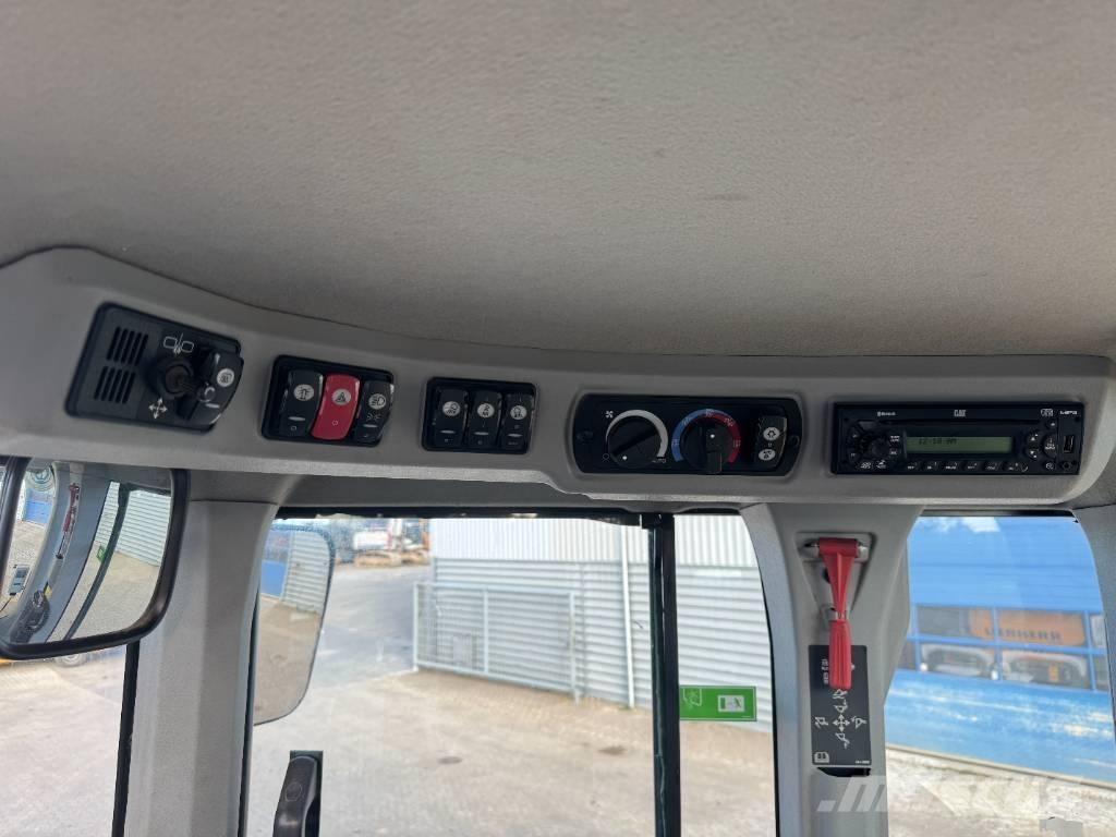 CAT 938 K Iekrāvēji uz riteņiem