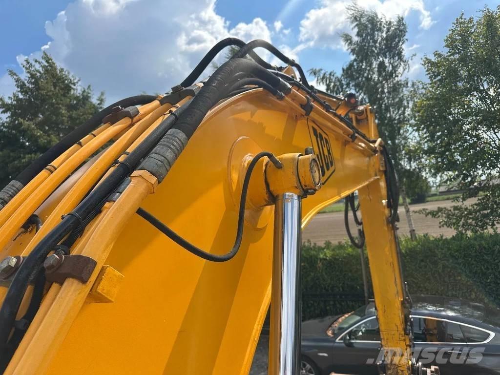 JCB JS190 LC Kāpurķēžu ekskavatori