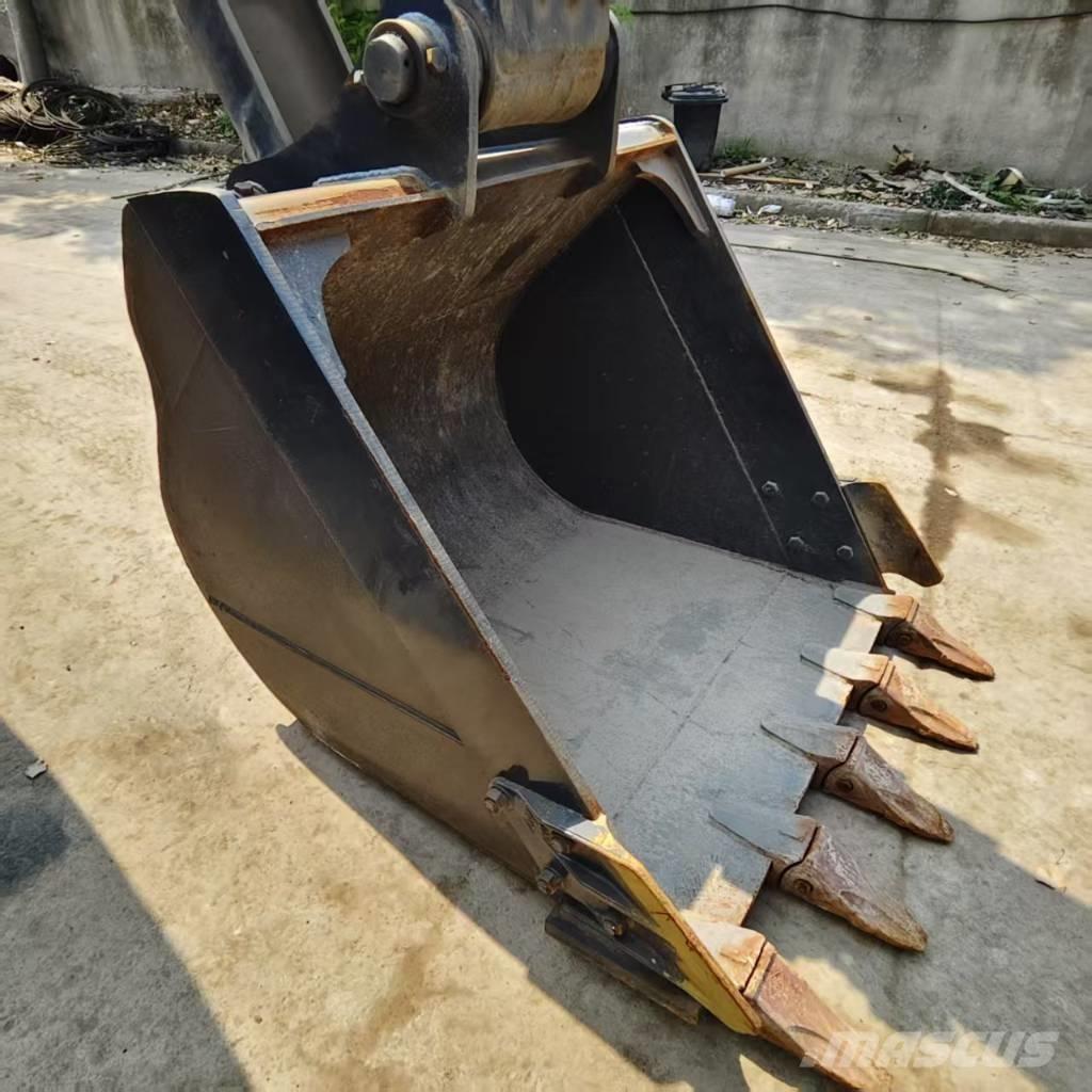 Volvo EC 220 Kāpurķēžu ekskavatori