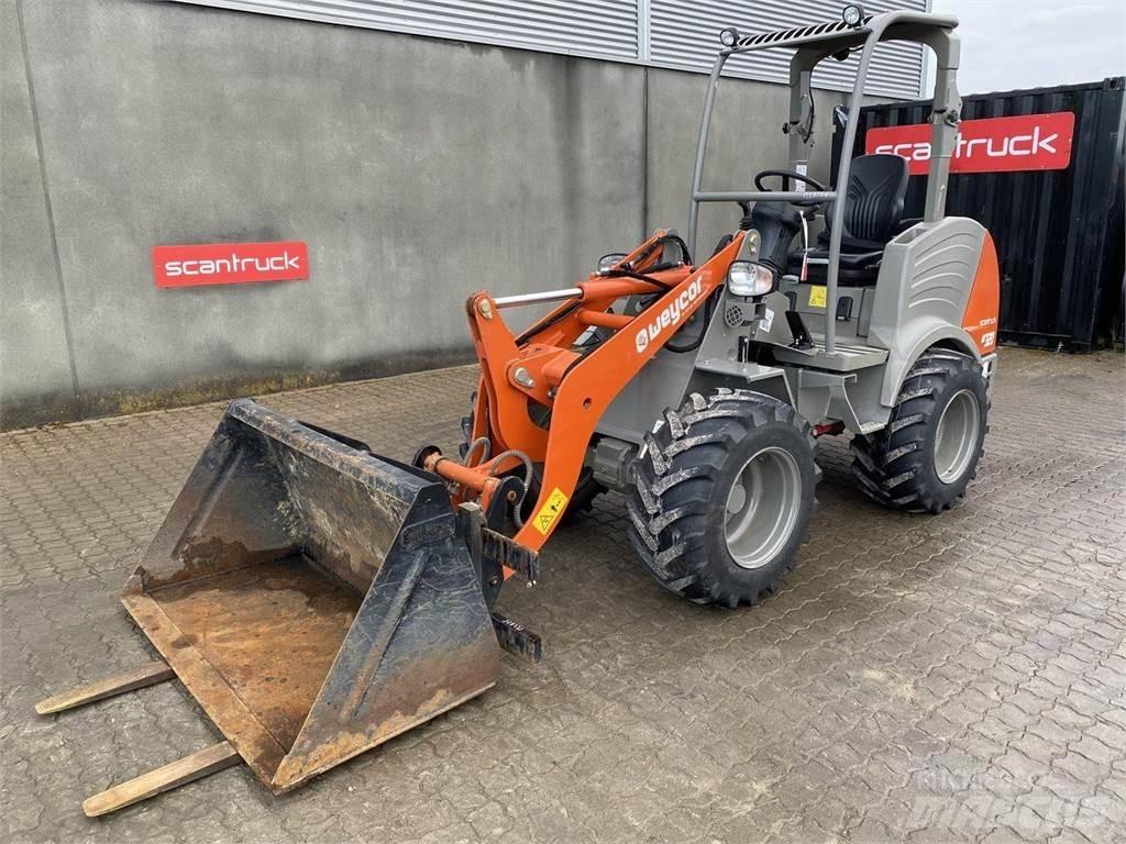 Weycor AR320 Agrar Multifunkcionālie iekrāvēji