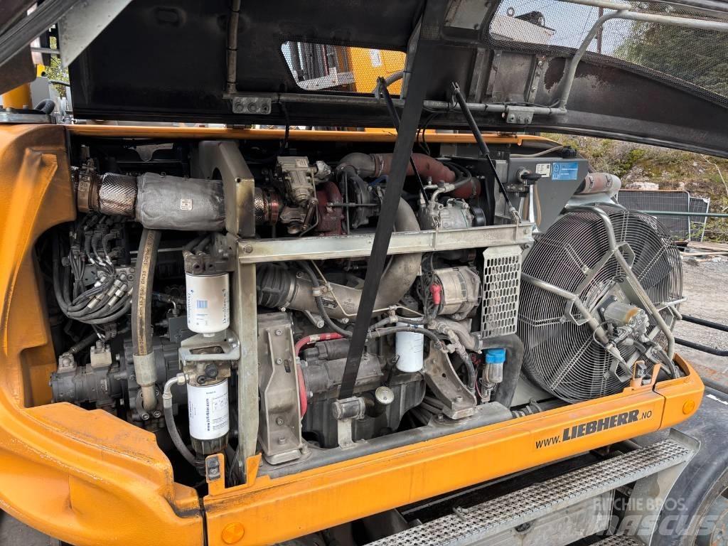 Liebherr A 914 Ekskavatori uz riteņiem