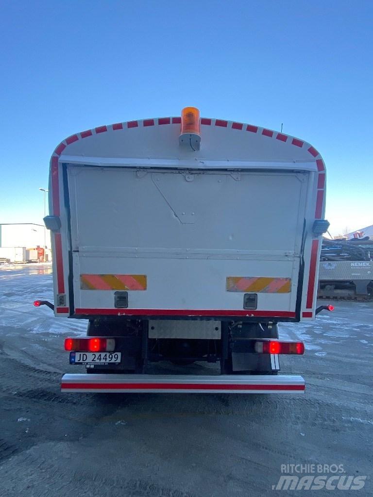 Scania 124 C 360 Autocisterna