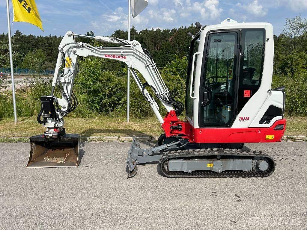 Takeuchi TB 225A V5 Mini ekskavatori < 7 t