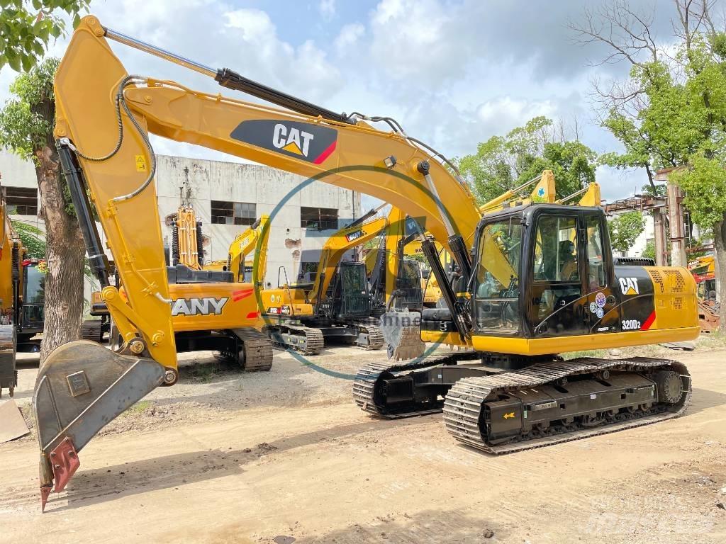 CAT 320 D 2 Vidēja lieluma ekskavatori 7 t - 12 t