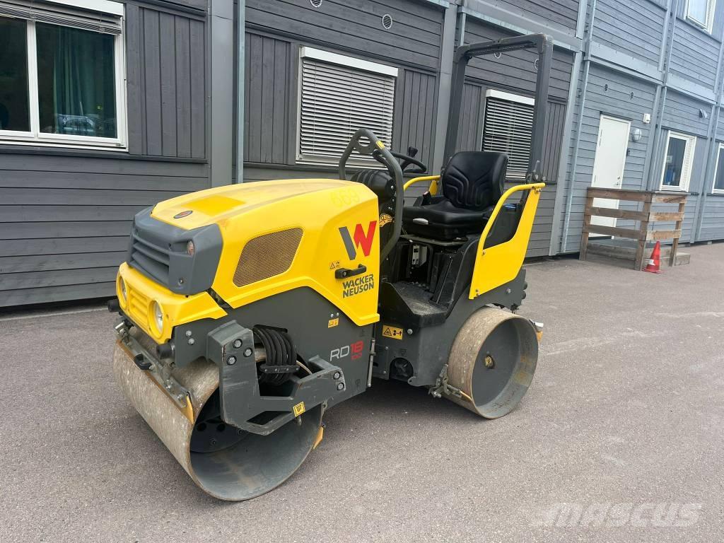 Wacker Neuson RD 18 Divvalču grunts veltņi