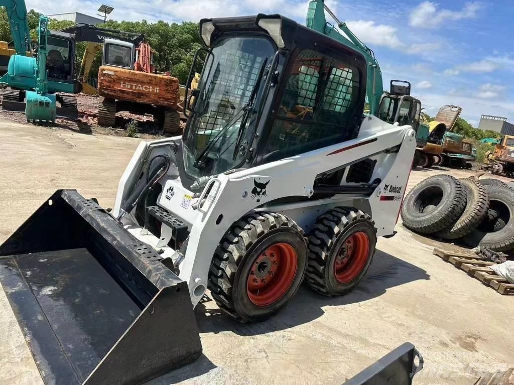 Bobcat S 450 Lietoti riteņu kompaktiekrāvēji