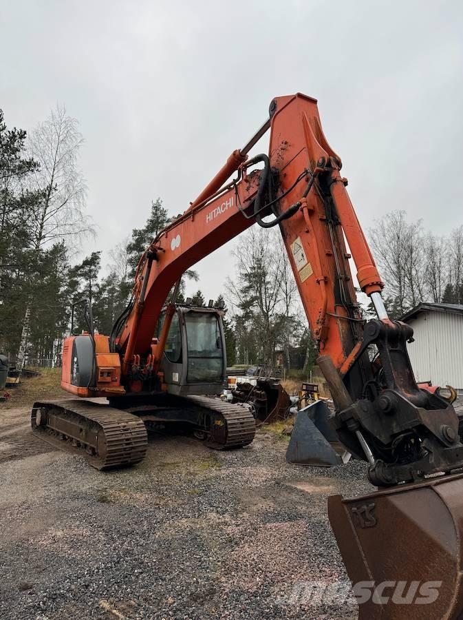 Hitachi ZX 225 US LC Kāpurķēžu ekskavatori