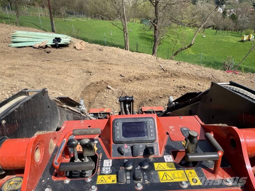 Ditch Witch SK 3000 Kāpurķēžu iekrāvēji