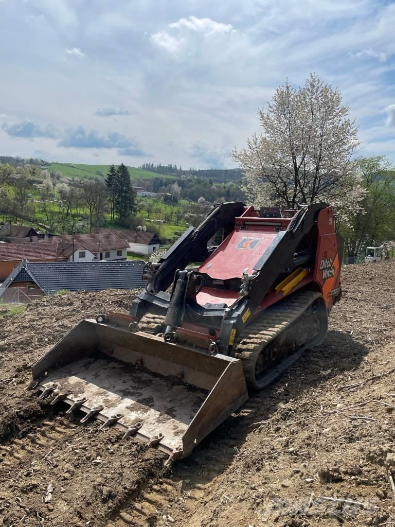 Ditch Witch SK 3000 Kāpurķēžu iekrāvēji