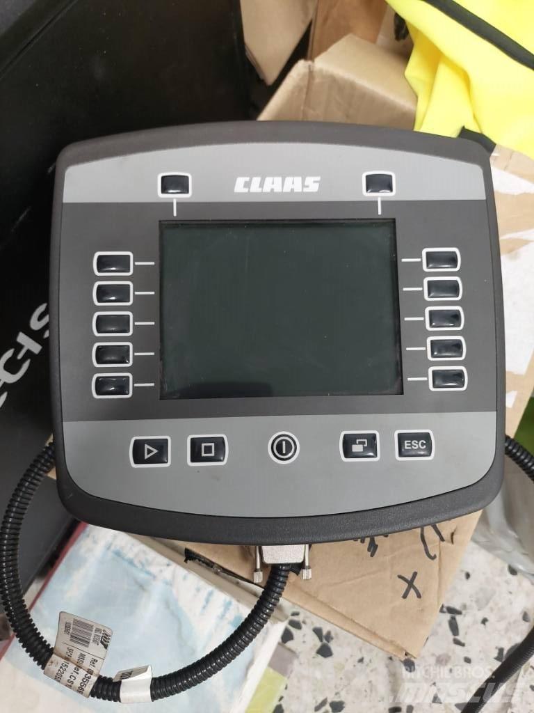 CLAAS Uniwrap 455 RC Rituļu preses