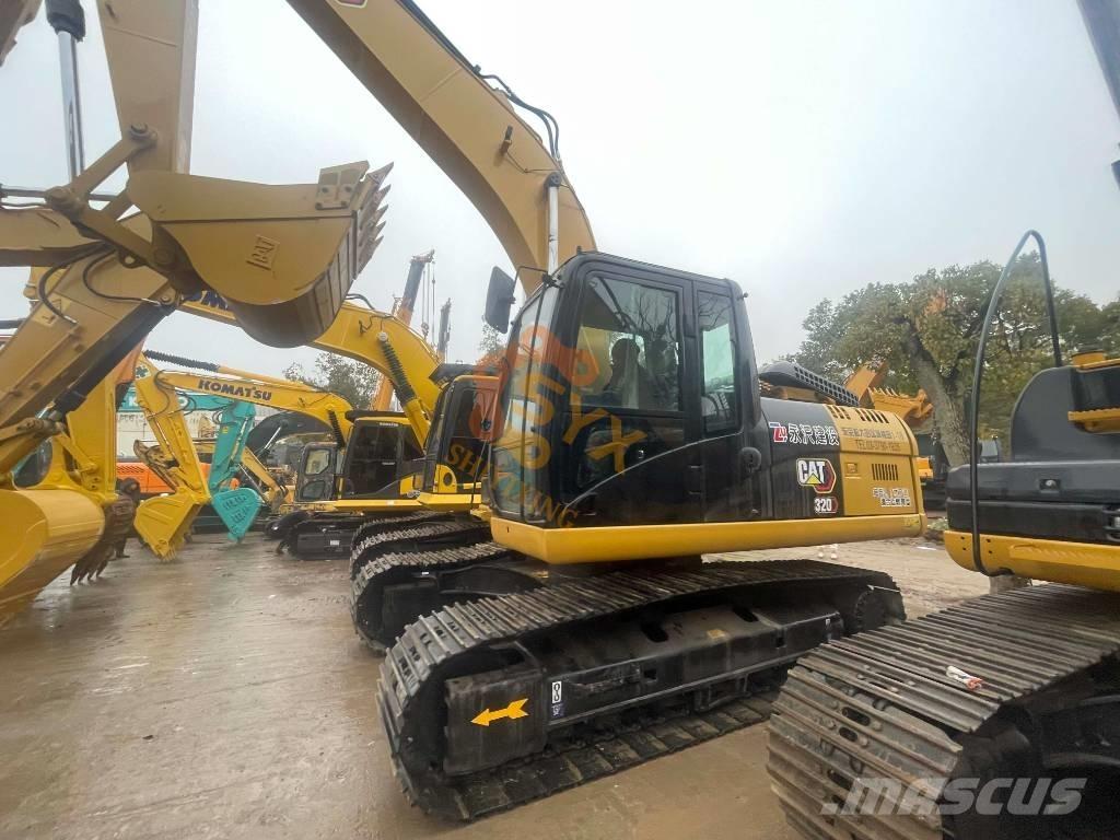 CAT CAT320 D2 Kāpurķēžu ekskavatori