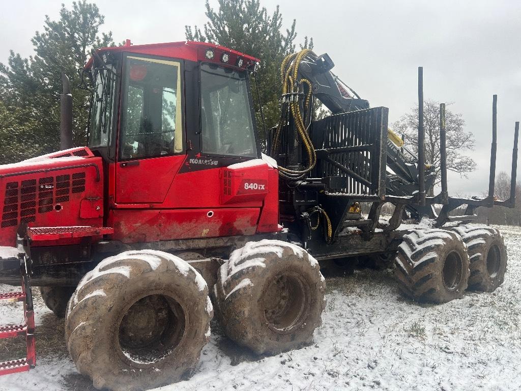 Komatsu 840 TX Forvarderi