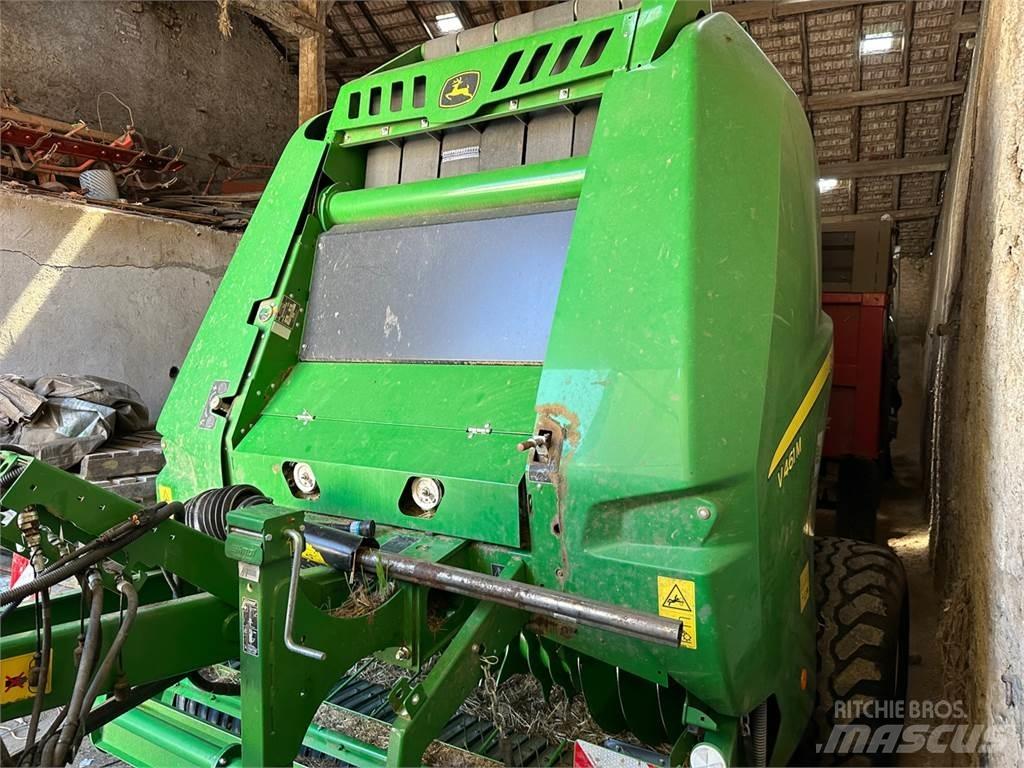 John Deere V461M Rituļu preses