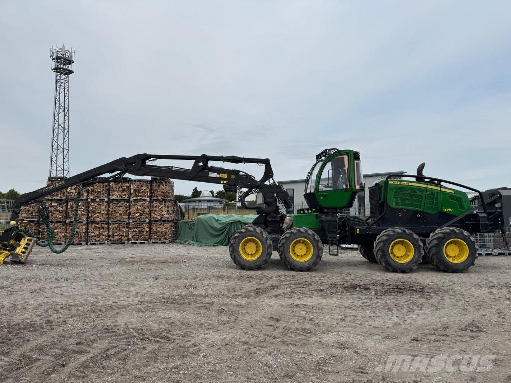 John Deere 1270 G Harvesteri