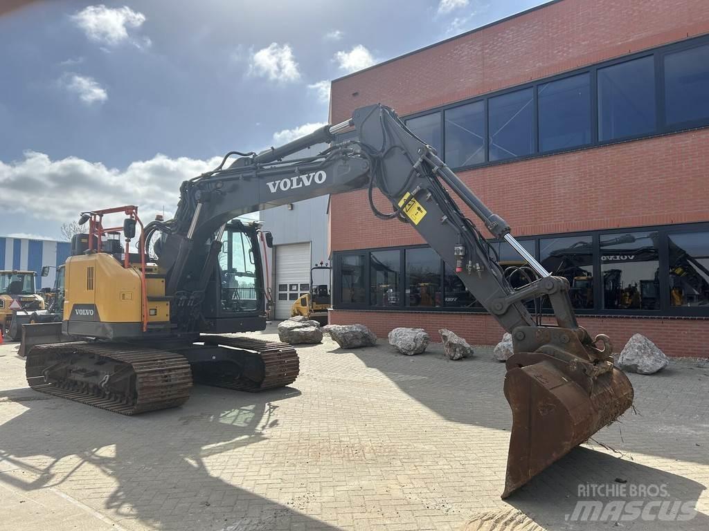 Volvo ECR145 Kāpurķēžu ekskavatori