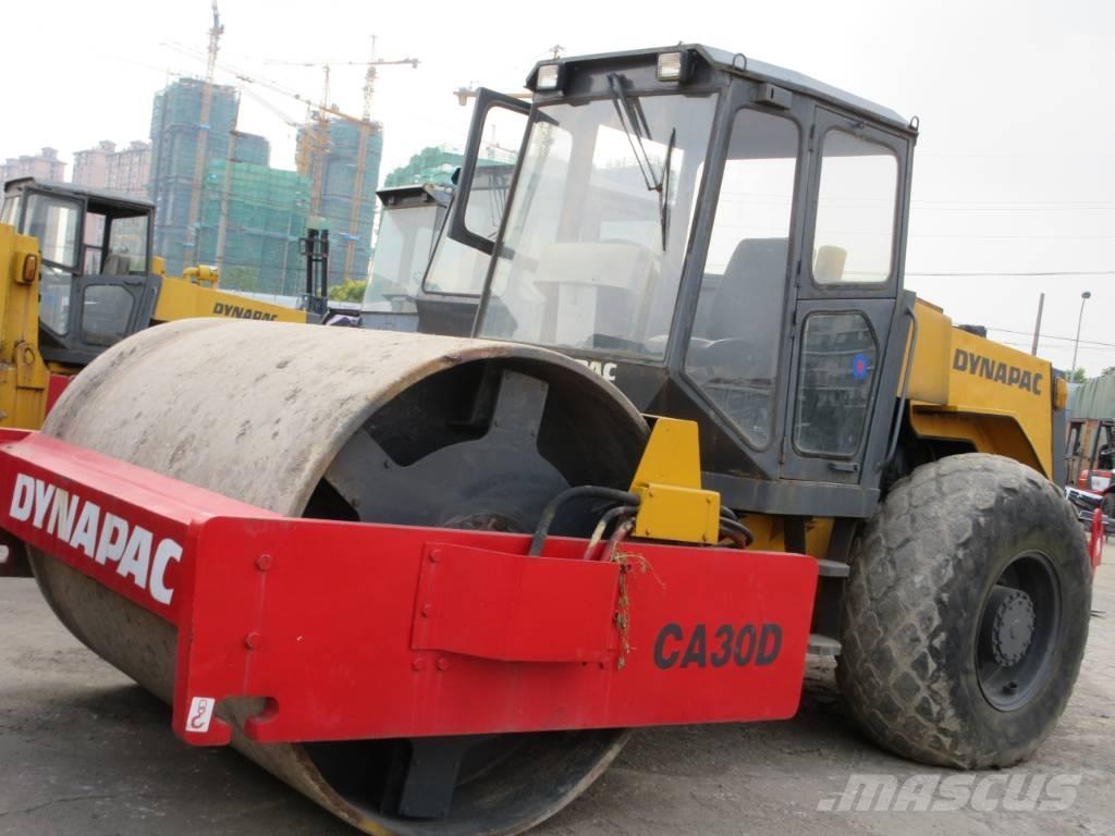 Dynapac CA 30 D Vienvalča grunts veltņi