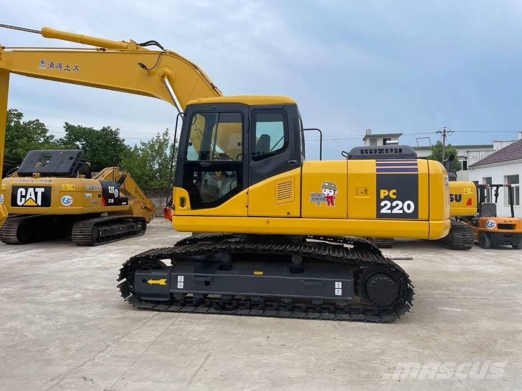 Komatsu pc220-7 Kāpurķēžu ekskavatori