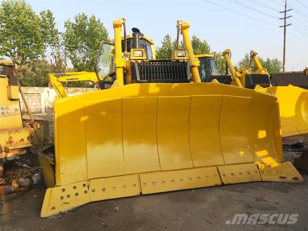 Komatsu D155AX-5 Kāpurķēžu buldozeri