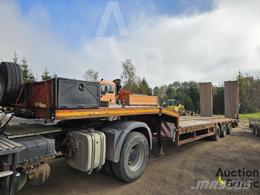 Faymonville STN-30 Tents puspiekabes