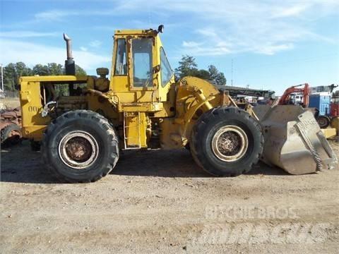 CAT 966 C Iekrāvēji uz riteņiem