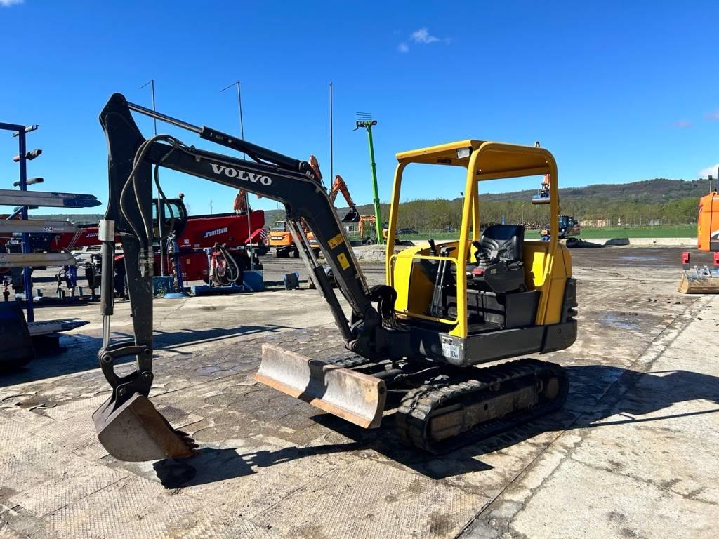 Volvo EC 25 Mini ekskavatori < 7 t