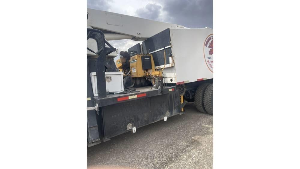 Ford F 7000 Pacēlāji uz automašīnas bāzes