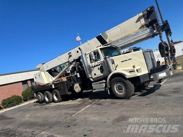 National Crane 1800 Kāpurķēžu ceļamkrāni