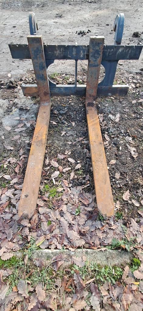 CASE 721 G Iekrāvēji uz riteņiem