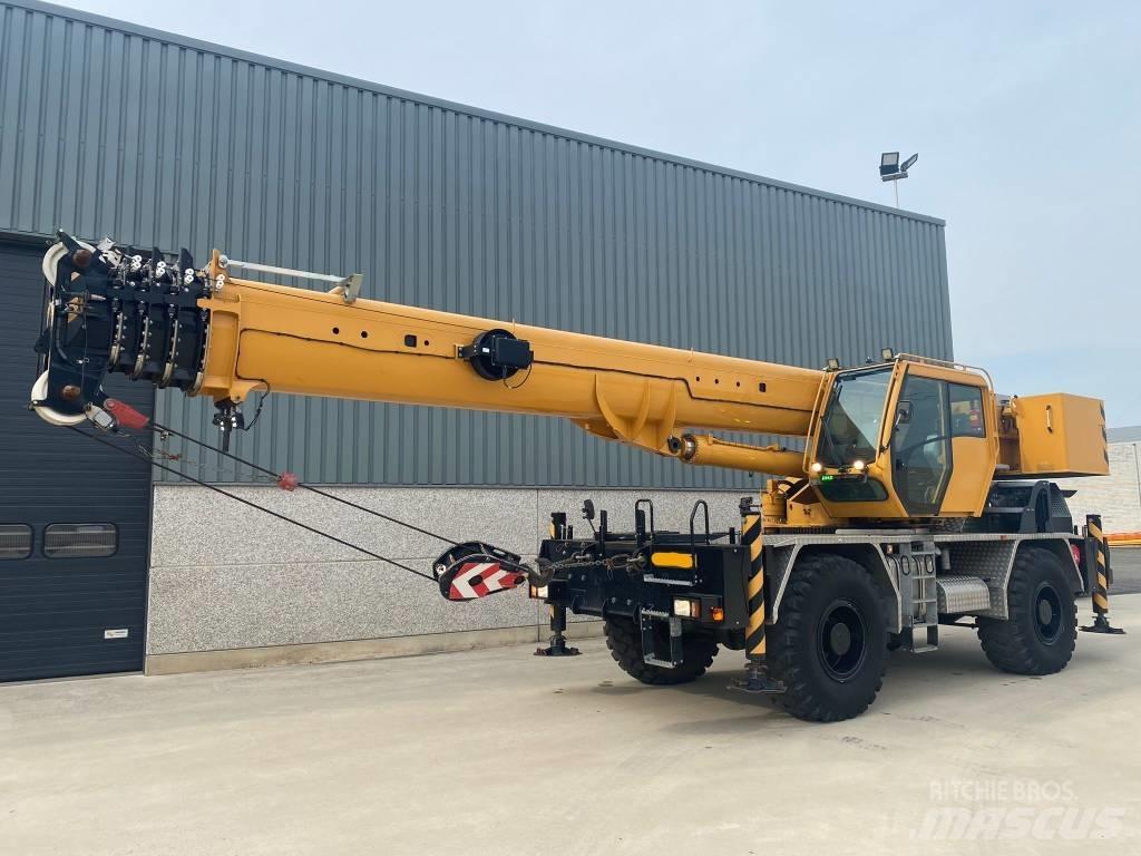Grove RT 550 E Visurgājēji celtņi