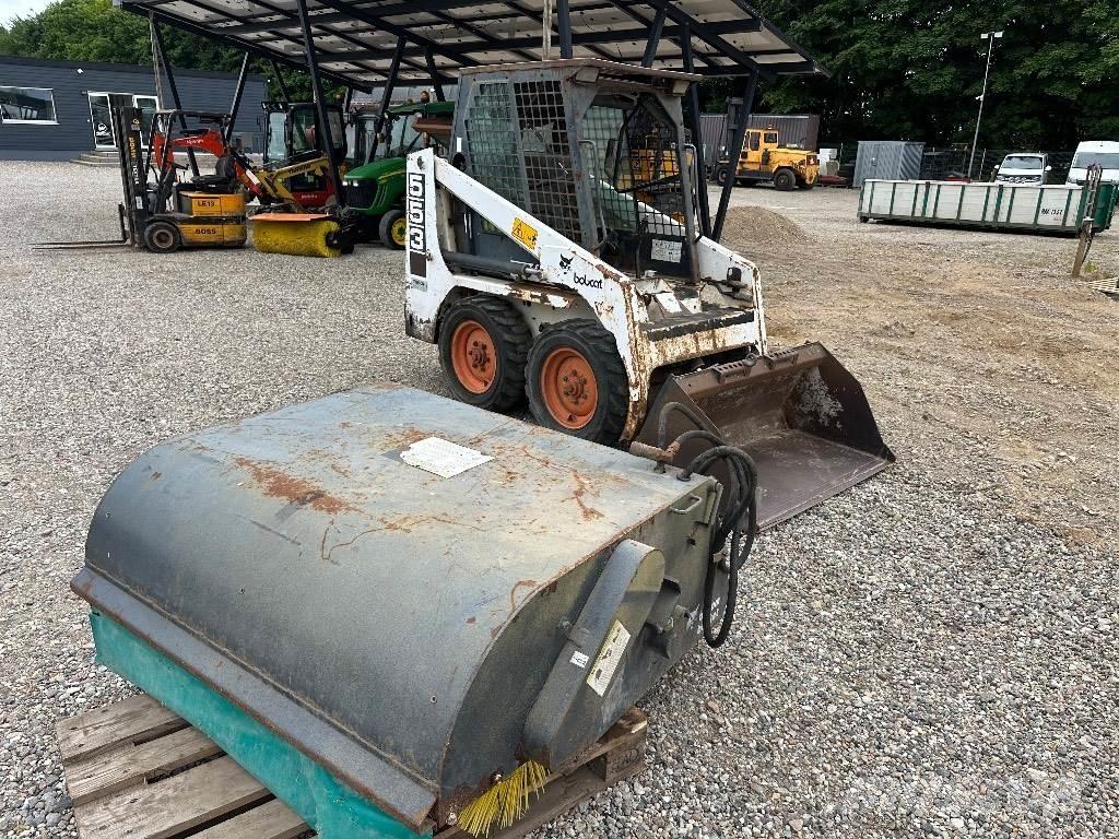 Bobcat 553 Lietoti riteņu kompaktiekrāvēji