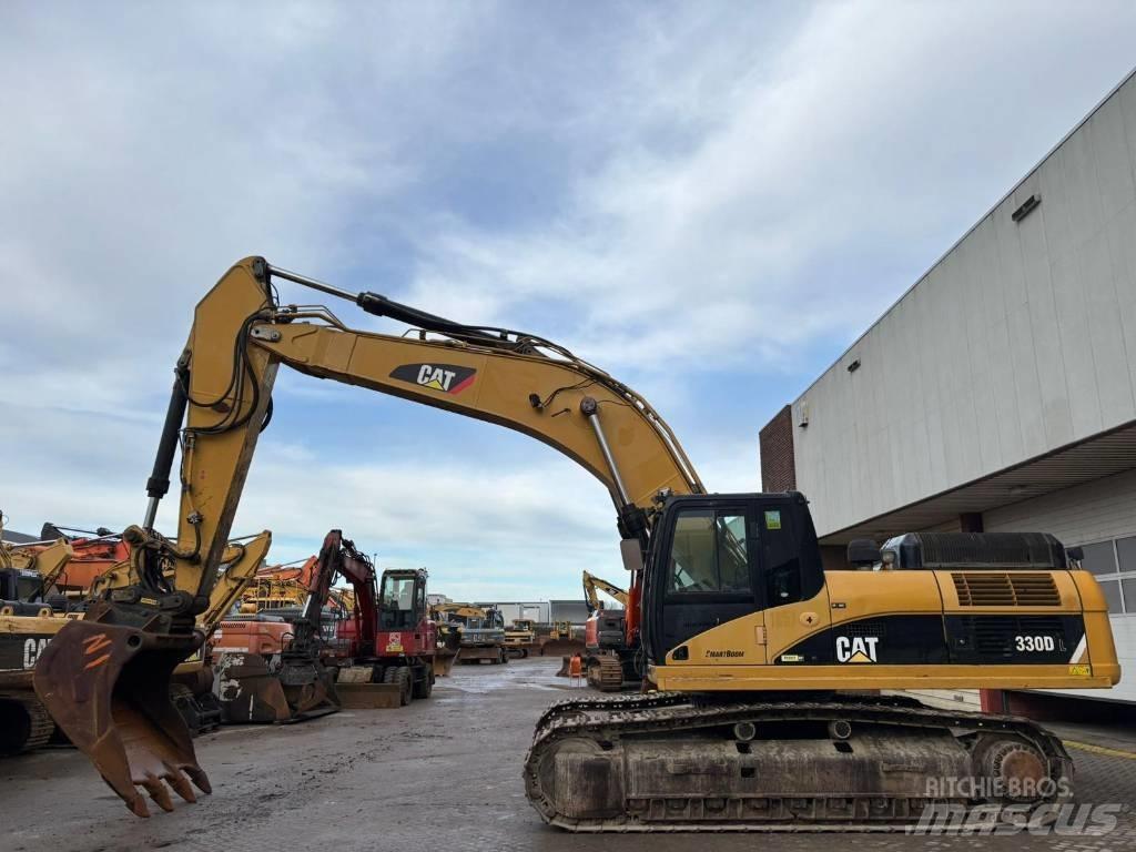CAT 330 D L Kāpurķēžu ekskavatori