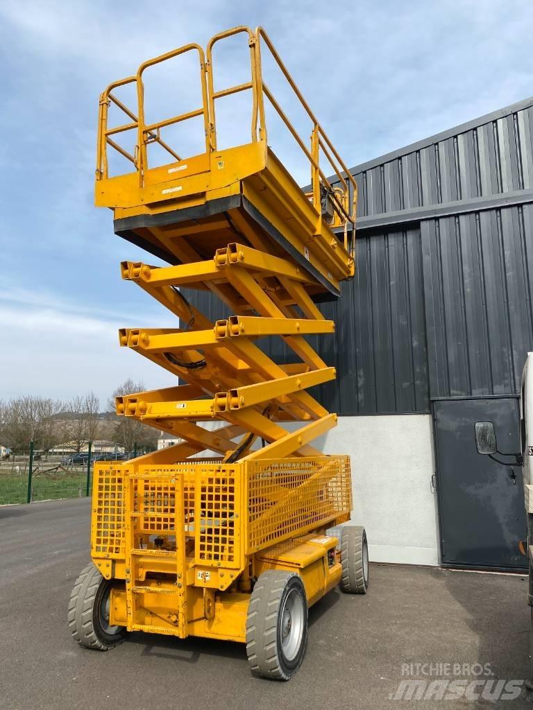 JLG 4069 LE Šķerveida pacēlāji