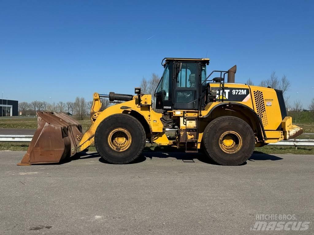 CAT 972M Iekrāvēji uz riteņiem
