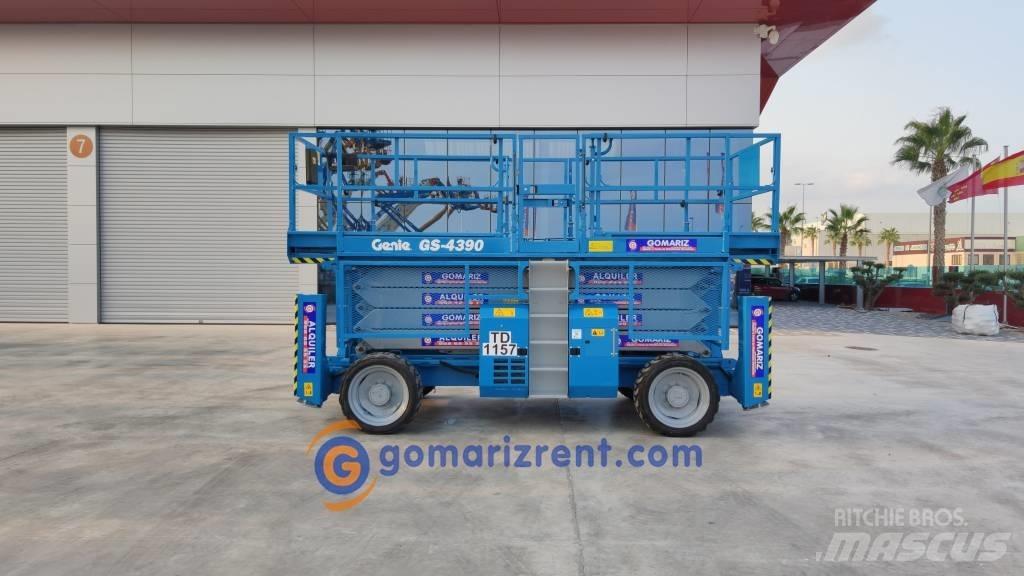 Genie GS 4390 RT Šķerveida pacēlāji