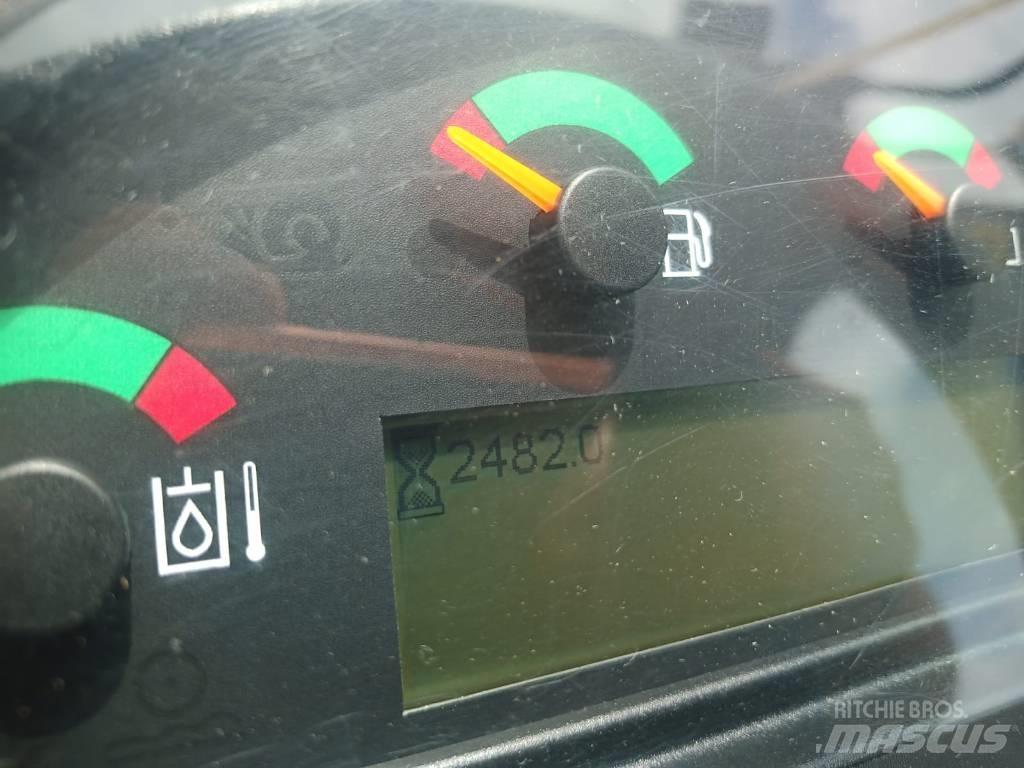 CAT 907 M Iekrāvēji uz riteņiem