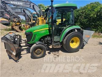 John Deere 3720 Traktori