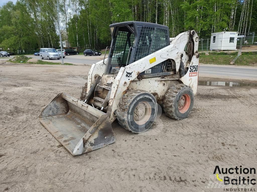 Bobcat S 250 Lietoti riteņu kompaktiekrāvēji