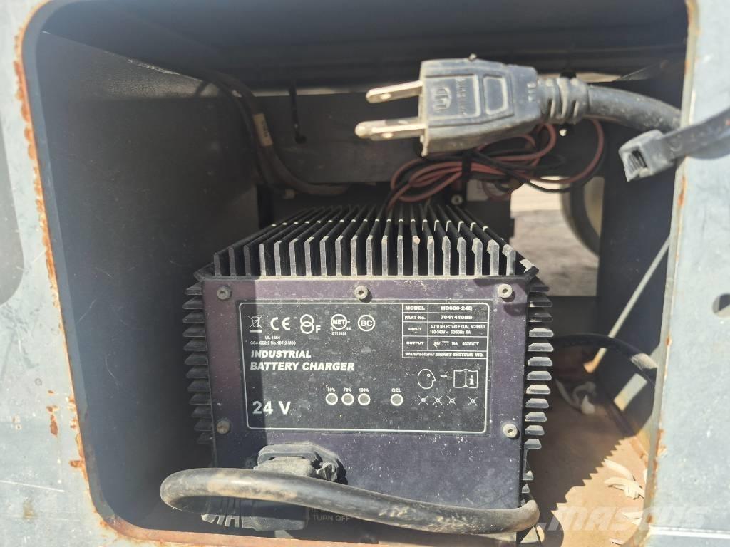 SkyJack SJ 4626 Šķerveida pacēlāji