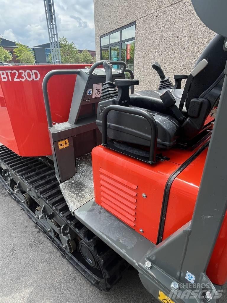 B-Track BT230D Kāpurķēžu pašizkrāvējs