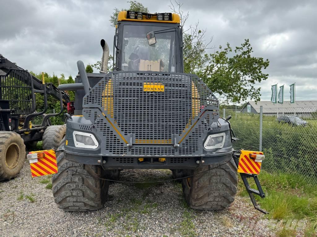 Ponsse Bear 8W Harvesteri