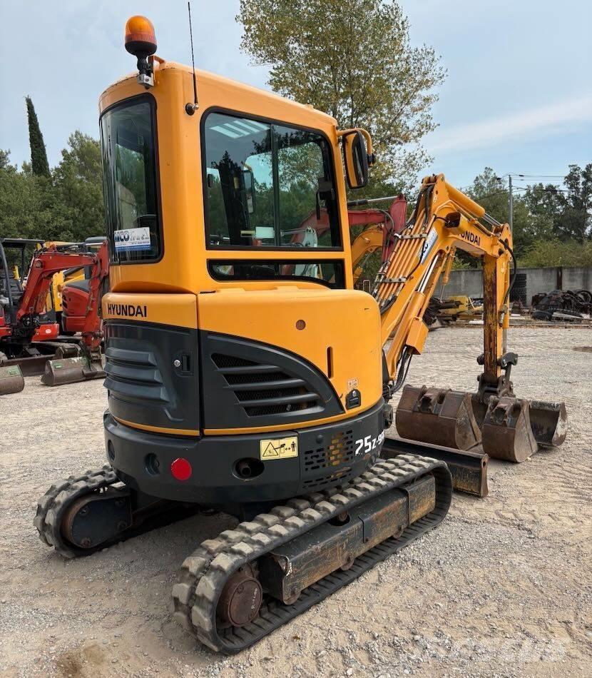 Hyundai R25Z-9 AK Mini ekskavatori < 7 t