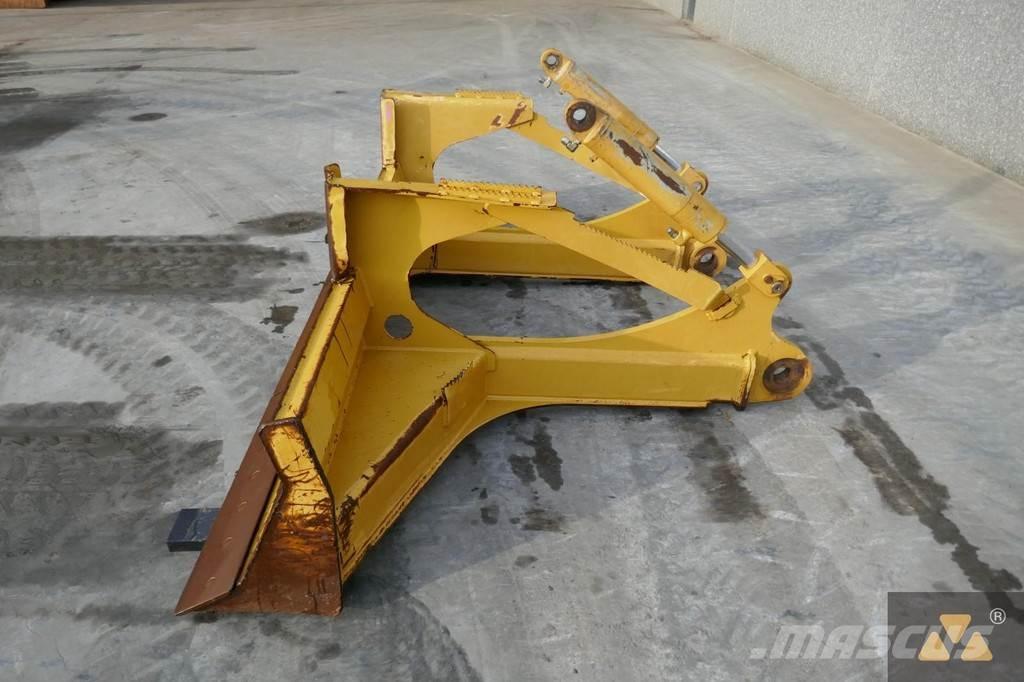 CAT Skidder blade Naži