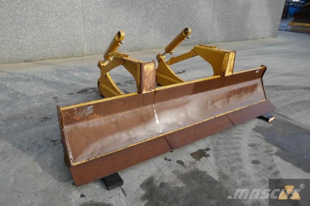 CAT Skidder blade Naži