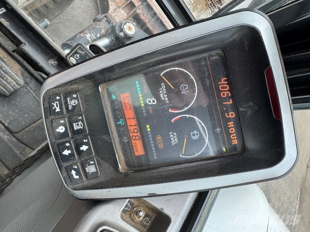 Bobcat E85 (14822) Vidēja lieluma ekskavatori 7 t - 12 t