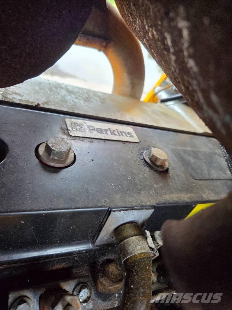 JCB 3 CX SM Ekskavatori-iekrāvēji